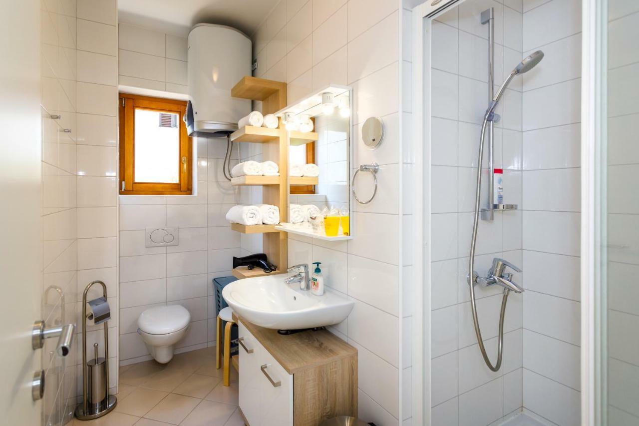 Apartman Jezevac Krk Town Zewnętrze zdjęcie